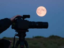 วิธีตั้งค่ากล้องถ่าย Super Pink Moon ฉบับมือโปร ให้ดวงจันทร์คมสวยทุกช็อต วิธีตั้งค่ากล้องถ่าย Super Pink Moon ฉบับมือโปร ให้ดวงจันทร์คมสวยทุกช็อต