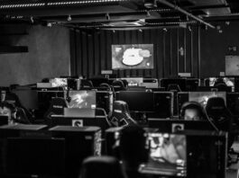 VRAM สำคัญกว่าที่คิด: เลือกอย่างไรให้พอสำหรับเกมและงานตัดต่อ VRAM สำคัญกว่าที่คิด: เลือกอย่างไรให้พอสำหรับเกมและงานตัดต่อ