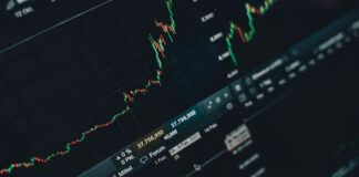 ETF ในตลาดหุ้นไทย: ไม่ใช่แค่ ‘เหมาะกับใคร’ แต่ต้องรู้ว่า ‘ใครไม่ควรแตะ’ ETF ในตลาดหุ้นไทย: ไม่ใช่แค่ 'เหมาะกับใคร' แต่ต้องรู้ว่า 'ใครไม่ควรแตะ'