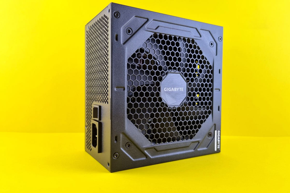 PSU ที่ติดมากับเคสสำเร็จรูป: ระเบิดเวลาในคอมที่คุณอาจไม่รู้ตัว